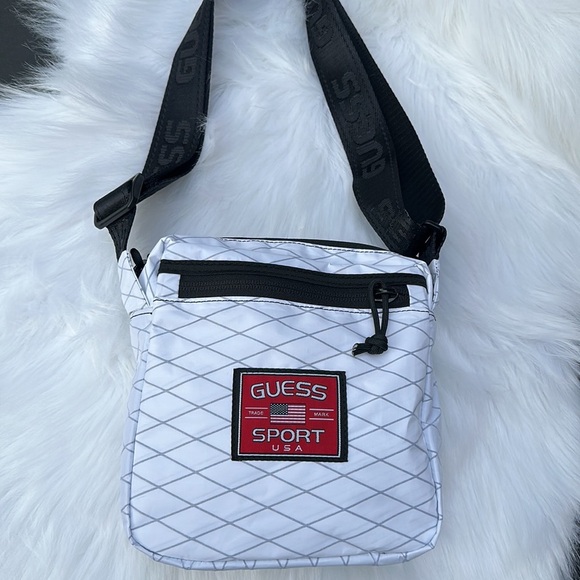 New GUESS Originals Crossbody Bag - Picture 1 of 8